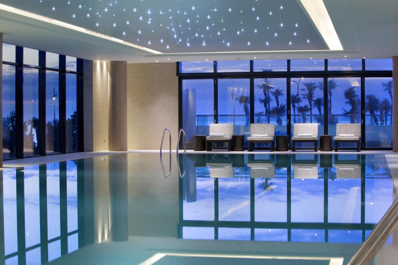 Отель Hilton Batumi Батуми-8