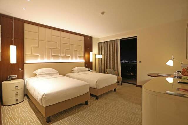 Отель Hilton Batumi Батуми-6